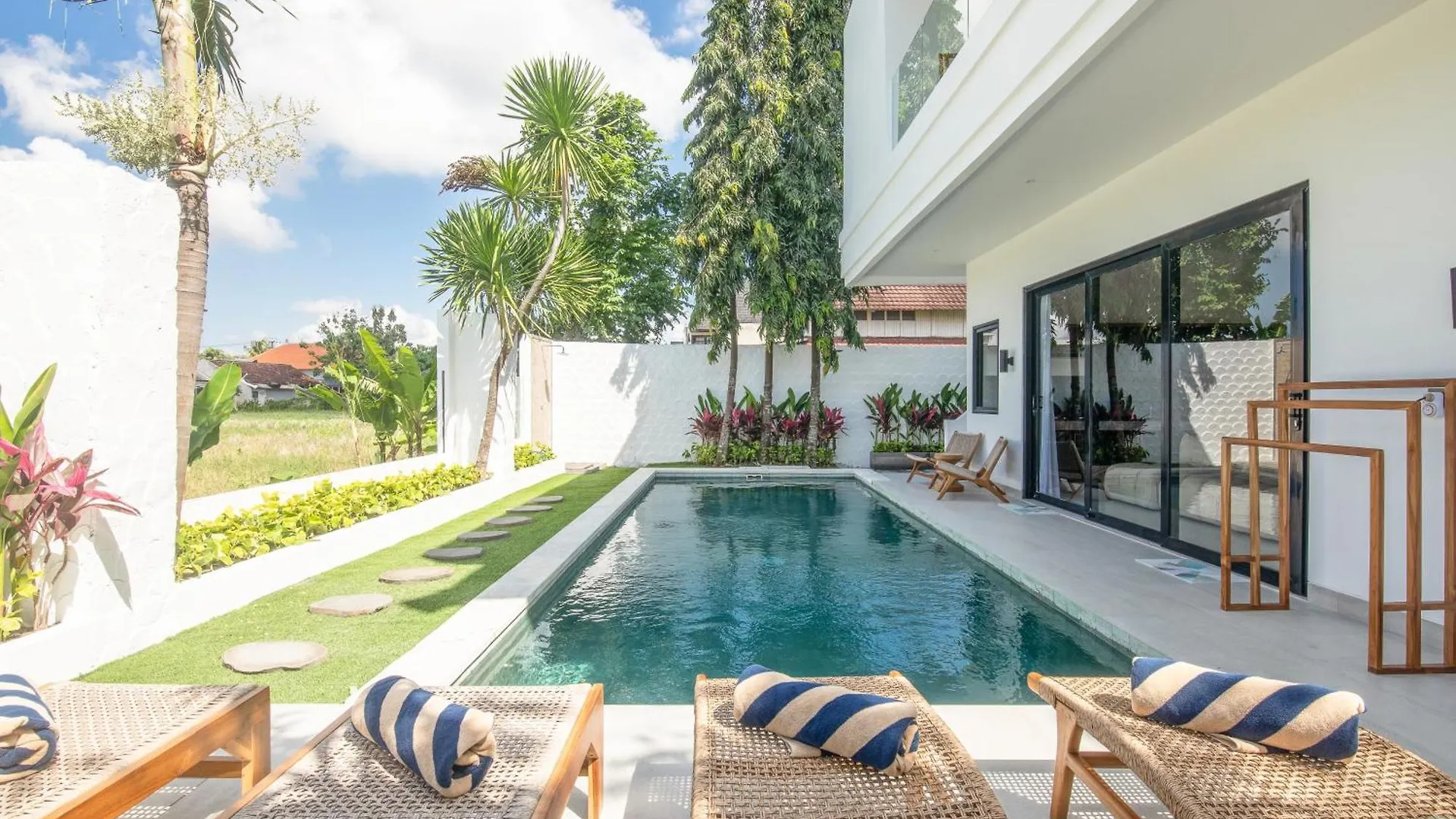 Amazing 4 Bd With Ricefield View Seminyak וילה סמיניאק