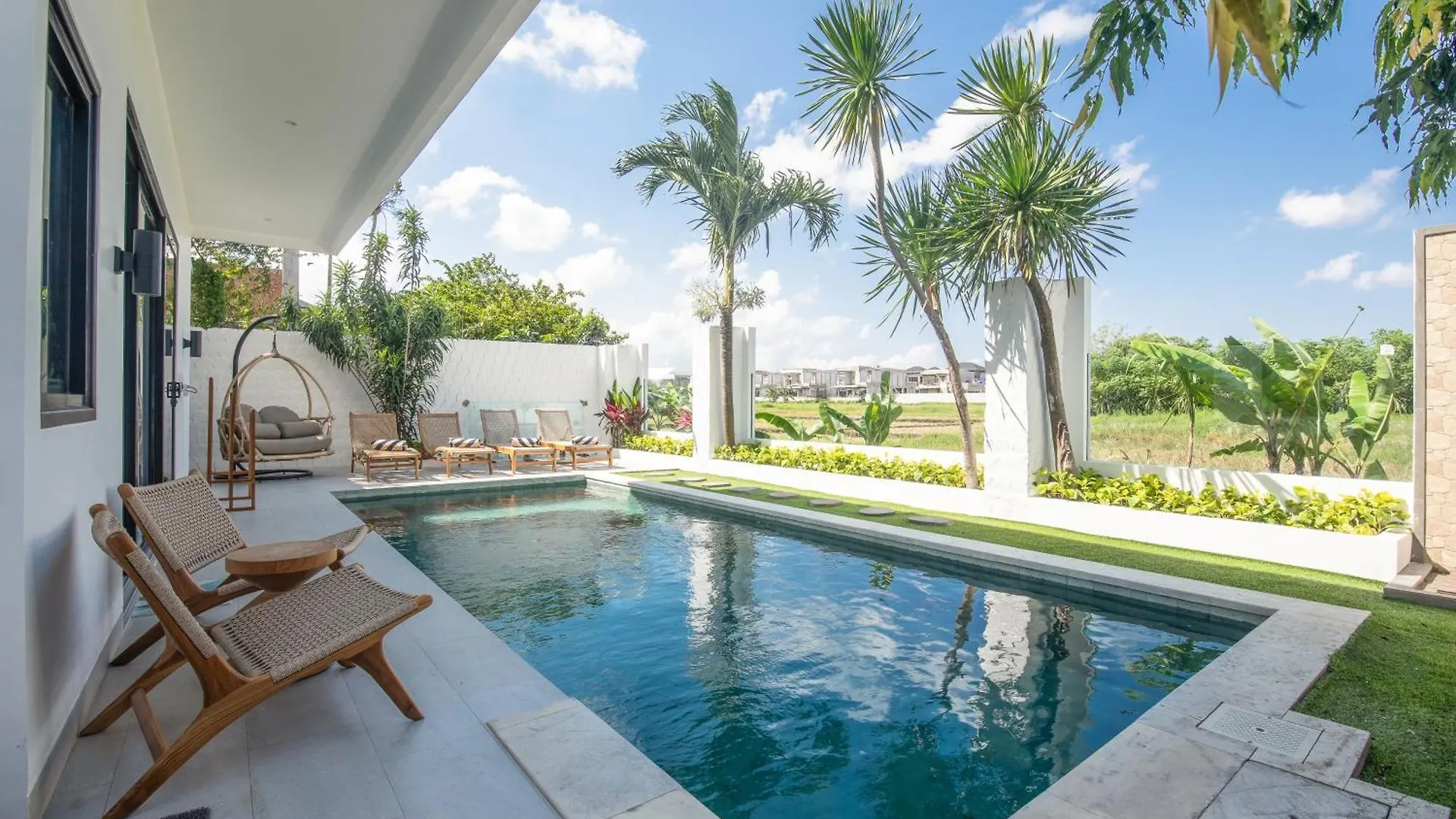 Amazing 4 Bd With Ricefield View Seminyak Vila