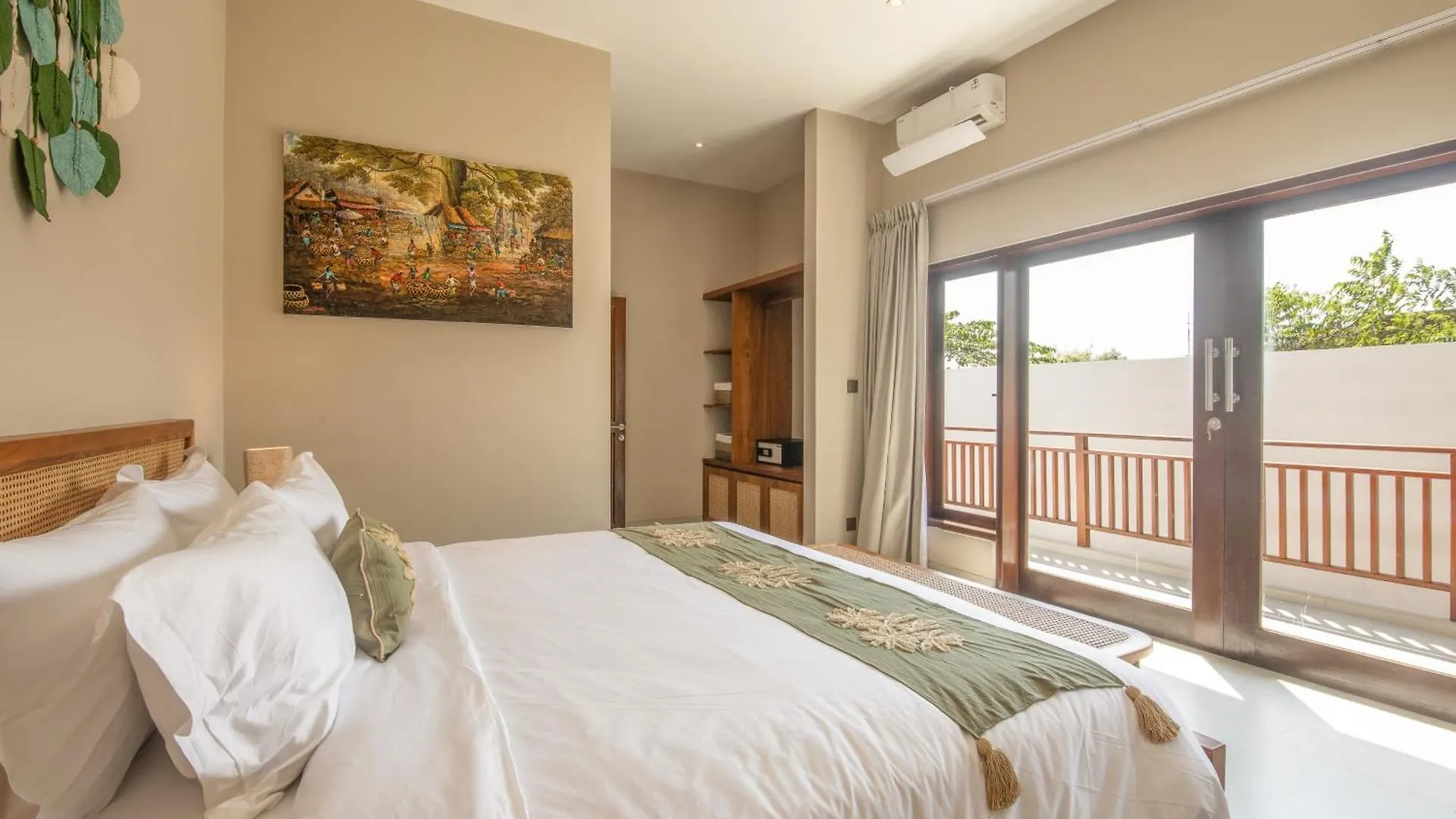 Amazing 4 Bd With Ricefield View Seminyak 0*,